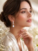 گوشواره آویز با نقوش سنتی ایرانی و سنگ صدف - تصویر 2