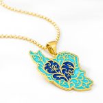 گردنبند برنجی طرح نقشه ایران با نقوش سنتی